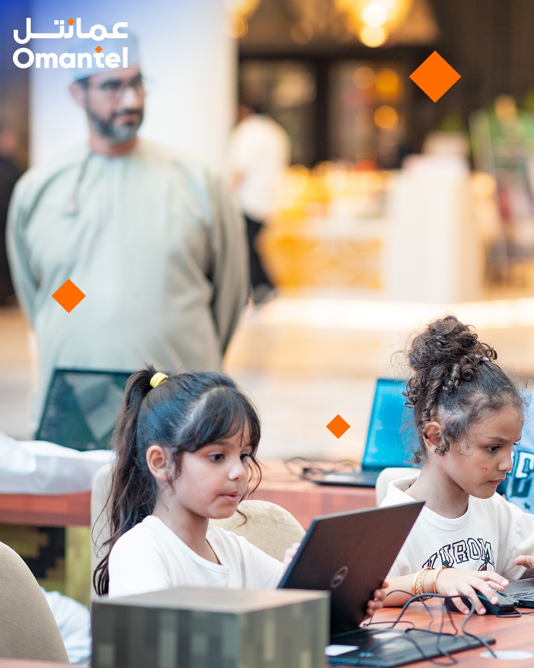 Omantel Organizes Interactive Educational Initiative Using “Minecraft” During Khareef Dhofar 2025
Omantel Organizes Interactive Educational Initiative Using “Minecraft” During Khareef Dhofar 2025